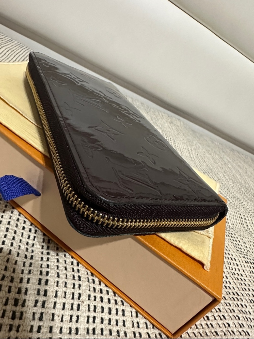 Louis Vuitton Vernis Amarante Zip Wallet - Picture 5 of 13